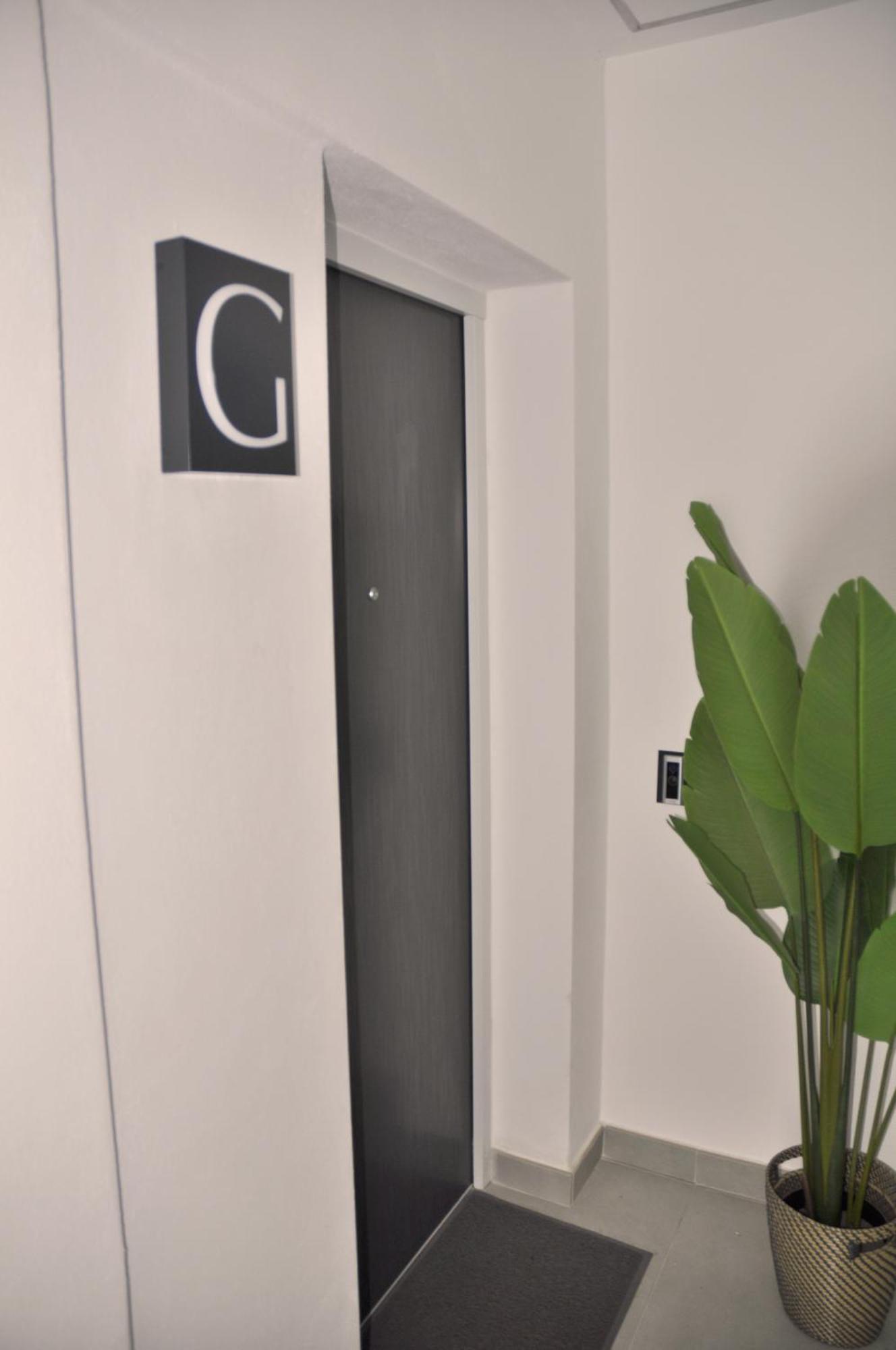 פואנגירולה Valinor Apartments Boliches מראה חיצוני תמונה